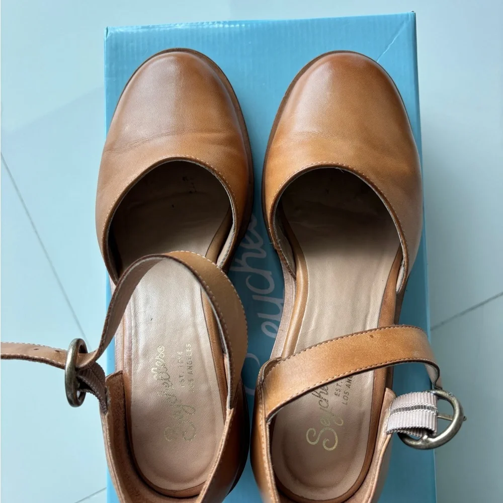 Seychelles Lock and Key Brown Heeled Boots with Stacked Heel - Picture 7 of 8